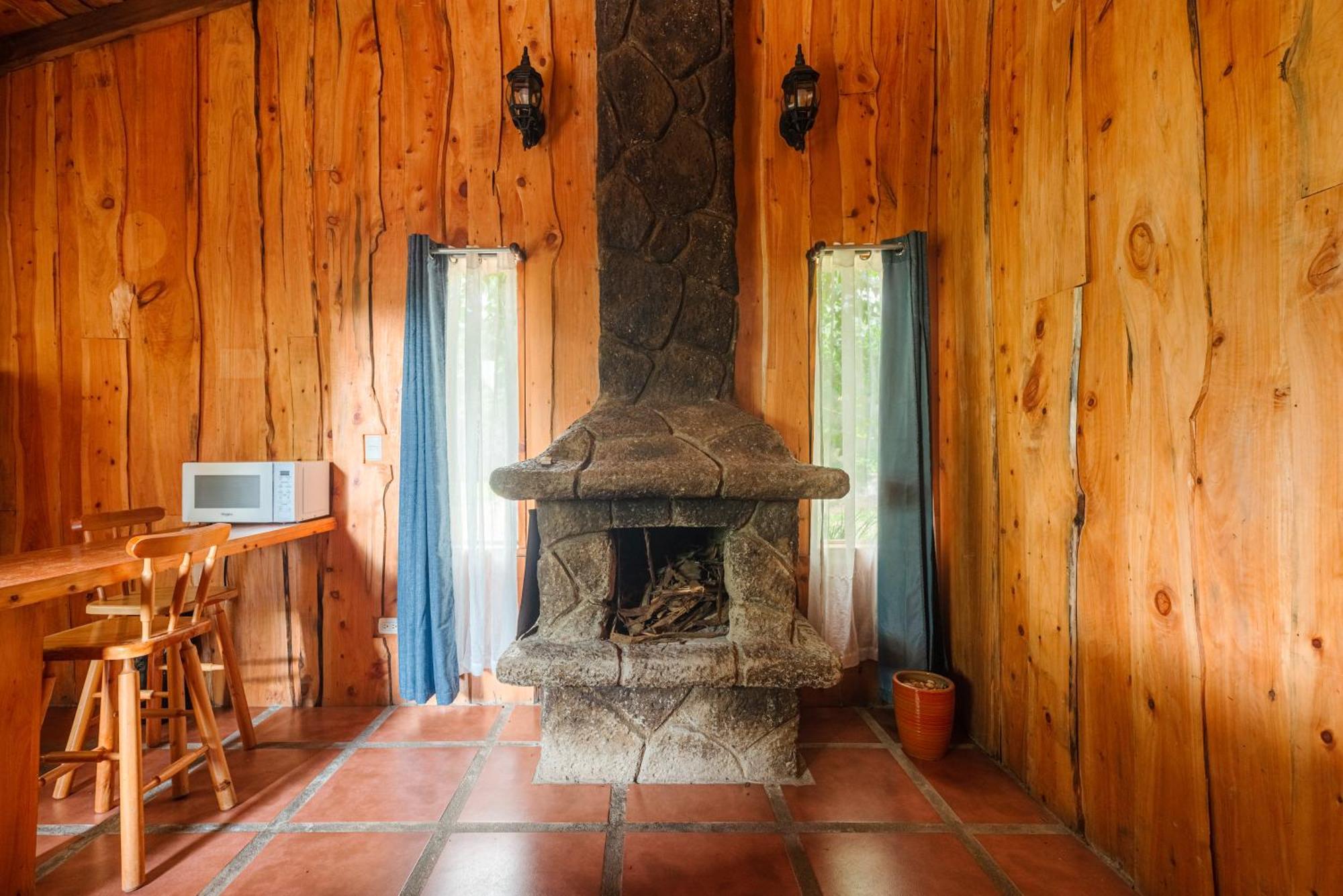 Hotel & Spa Escondite De La Montana Sabana Redonda Экстерьер фото
